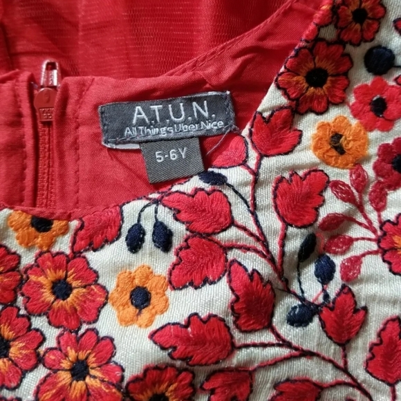 ☀️ ATUN Floral Embroidered Tulle Dress - Picture 4 of 4